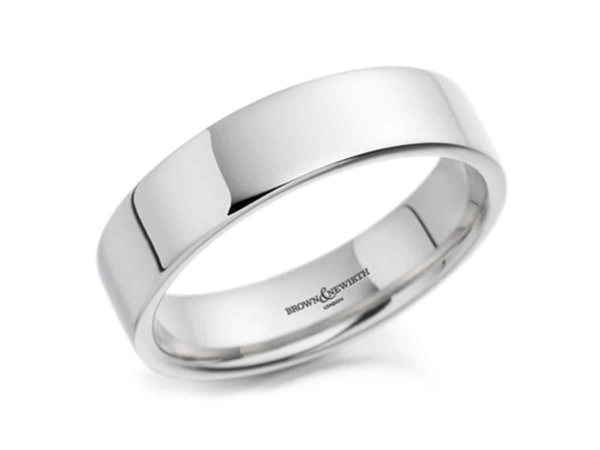 Bacchus Medium Flat Court Top Wedding Ring
