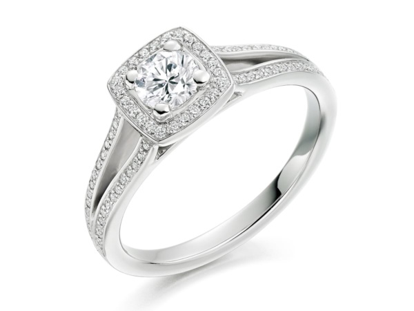 Brilliant Cut Diamond Ring with Cushion Shape