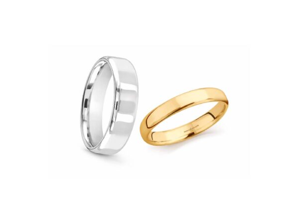 Court With Softened Edges Wedding Ring