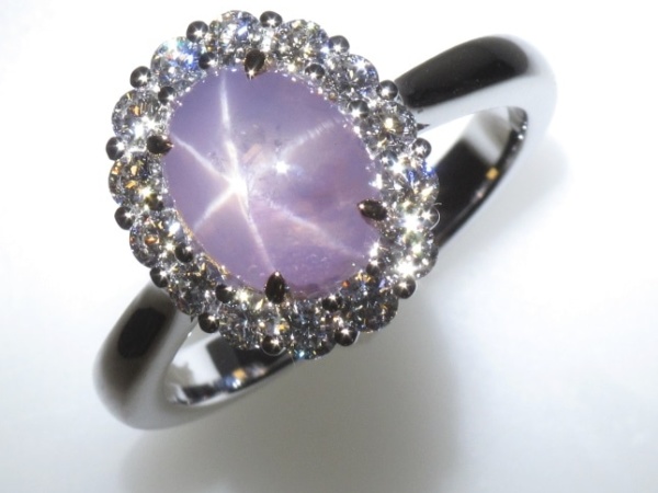 18ct White Gold Pink Star Sapphire & Diamond Ring