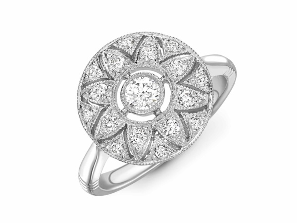 18ct White Gold Beautiful Cluster Ring