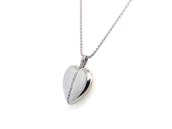 Pre-Owned 18ct White Gold Diamond Heart Locket