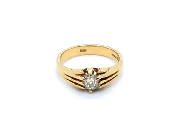 Pre-Owned 18ct Yellow Gold Diamond Ring