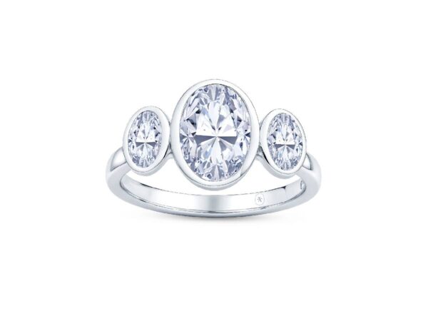 Platinum 3st Oval Laboratory Diamond Ring