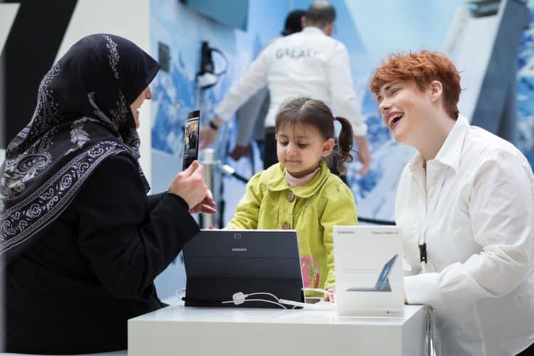 Samsung Studio Spring