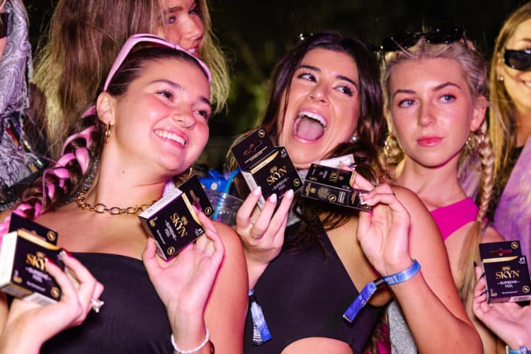 SKYN-SAMPLING-CUSTOMERS